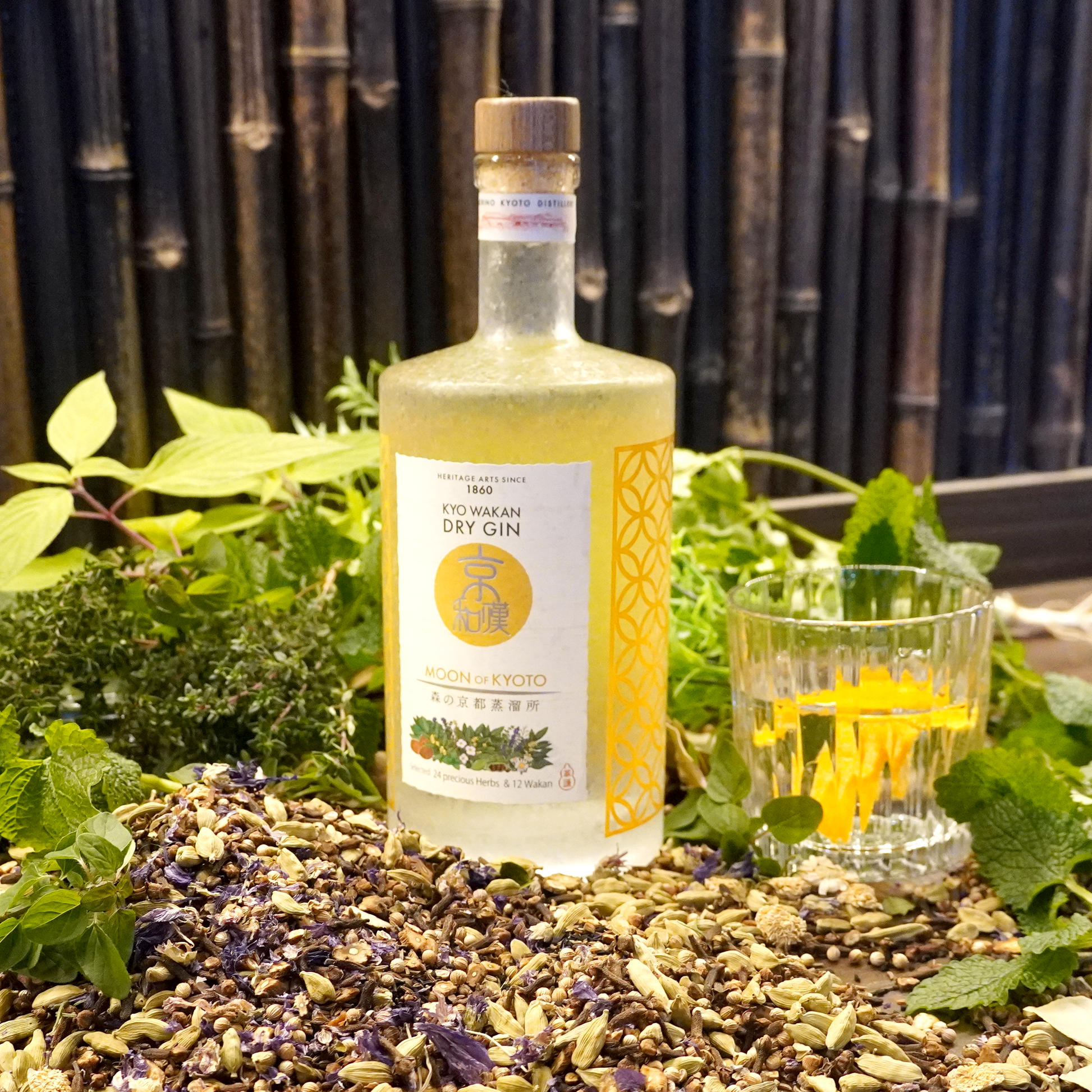 京和漢 DRY GIN MOON OF KYOTO – 森の京都蒸溜所 京和漢 DRY GIN MOON OF KYOTO – 森の京都蒸溜所